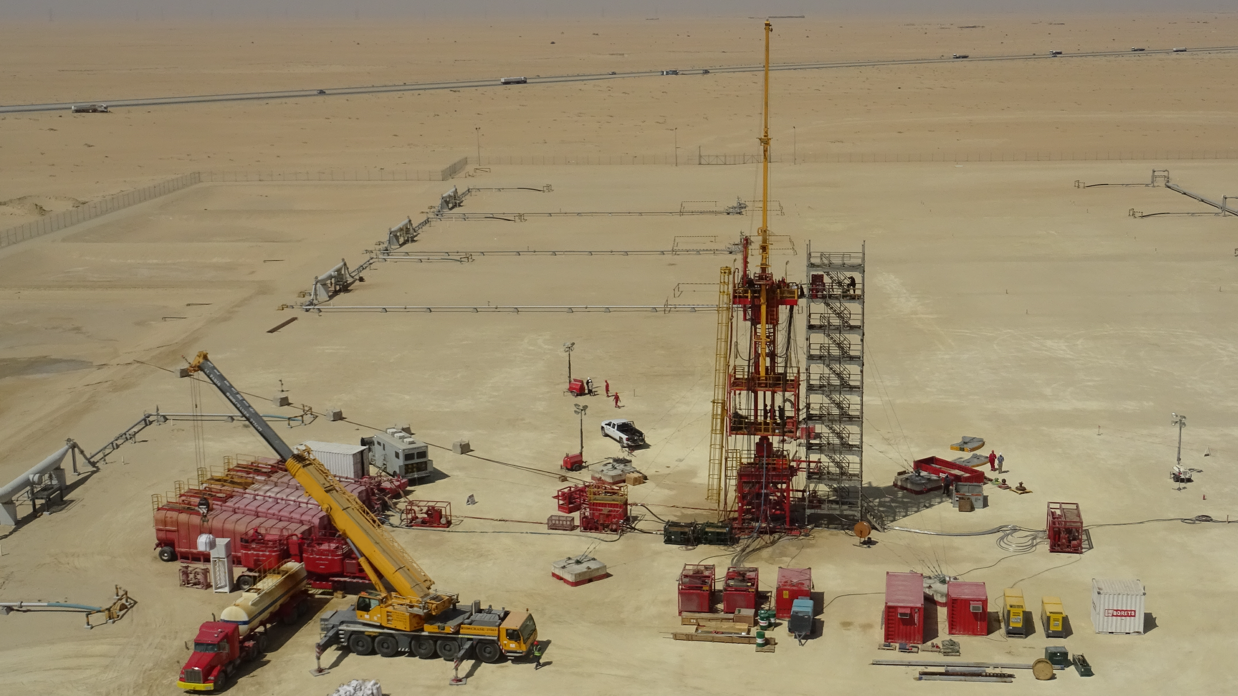 Hydraulic workover and snubbing for well maintenance